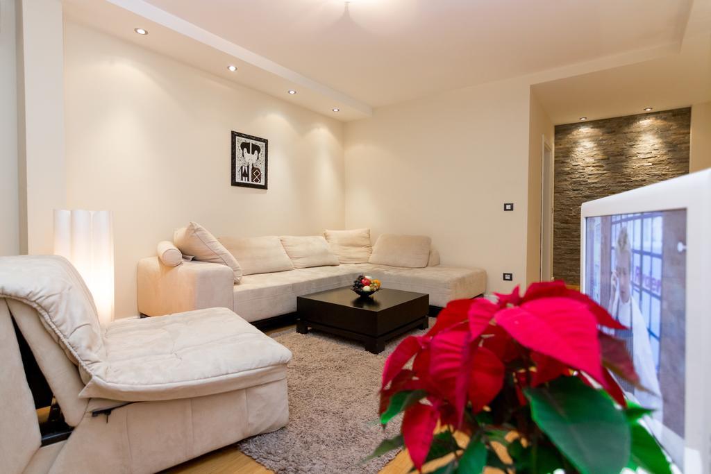 Slavija Square Apartments Belgrad Zimmer foto